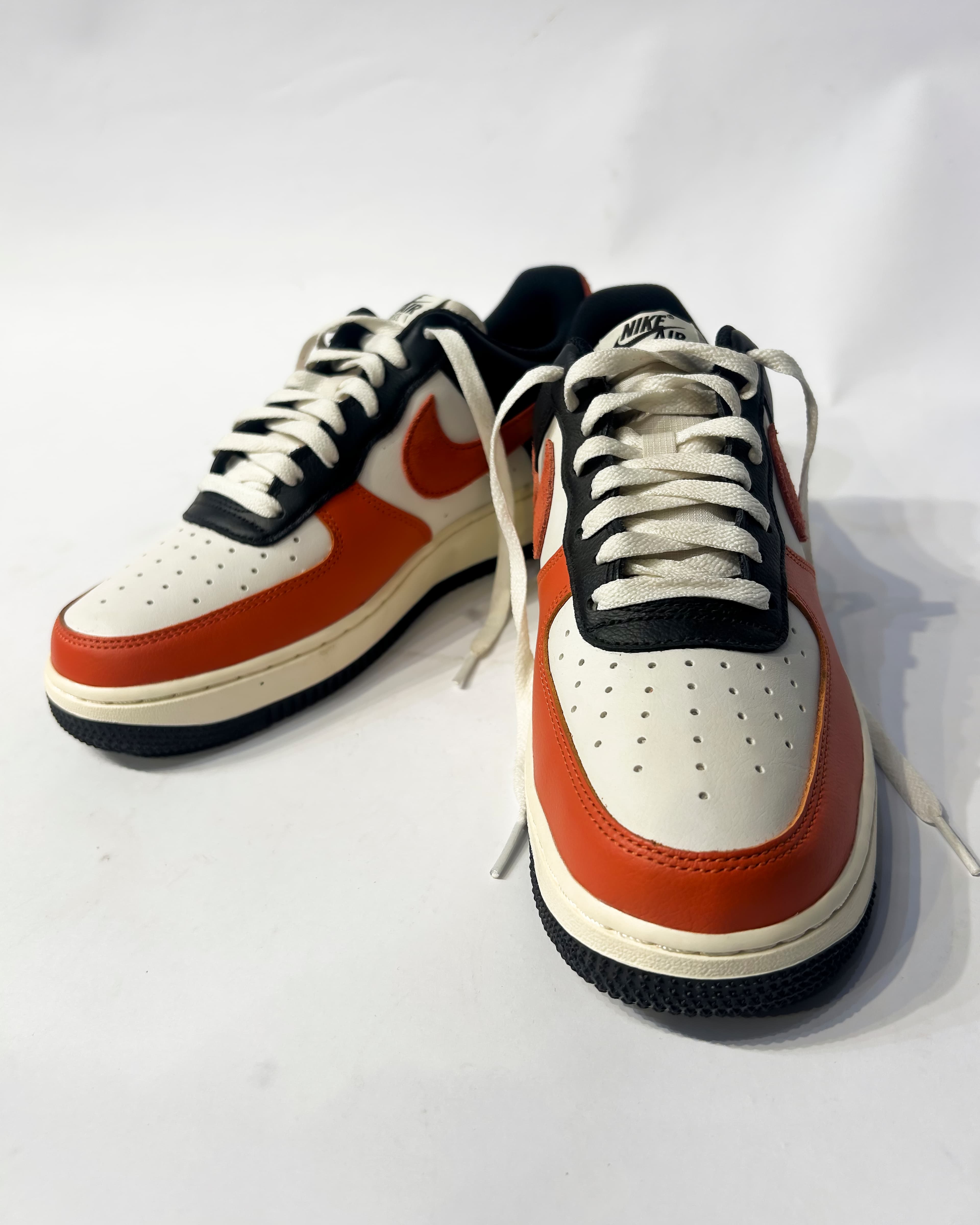 NIKE Air force 1 07 LV8